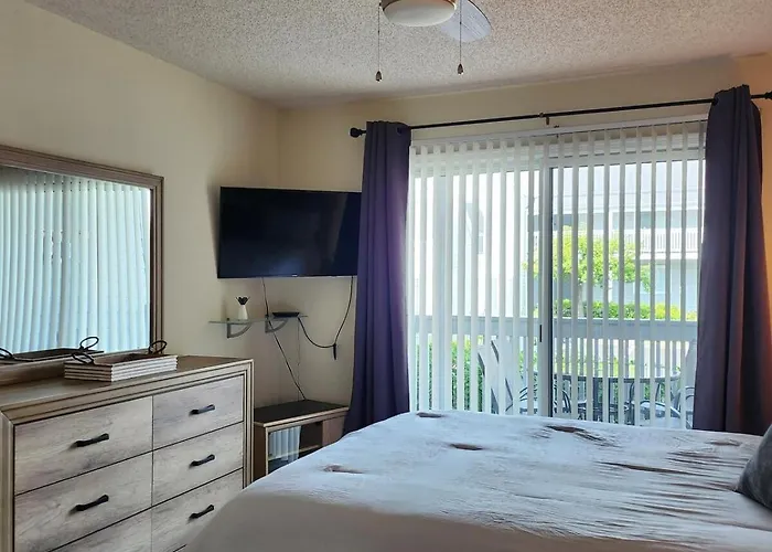 Hidden Harbour 2br 2ba - Bayside With Pool, Steps To And Northside Park! Ocean Stadt