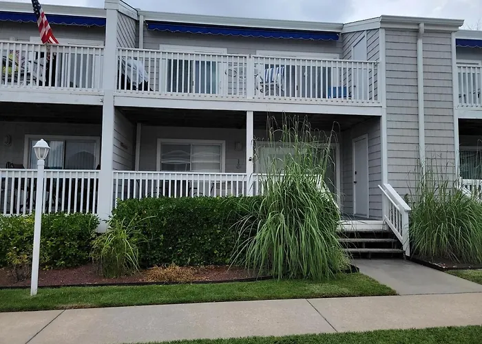 Hidden Harbour 2br 2ba - Bayside With Pool, Steps To And Northside Park! Ocean Stadt