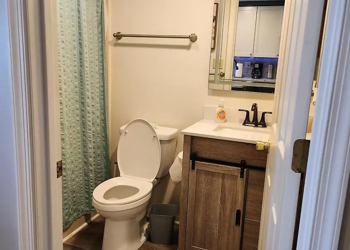 Apartment Hidden Harbour 2br 2ba - Bayside With Pool, Steps To And Northside Park! Ocean Stadt